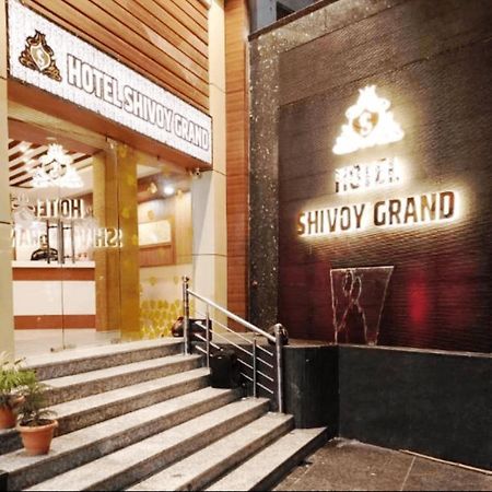 Hotel Shivoy Grand Váránaszi Kültér fotó