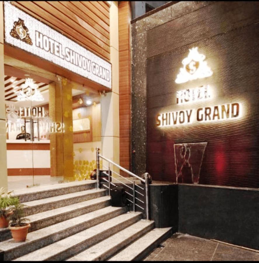 Hotel Shivoy Grand Váránaszi Kültér fotó